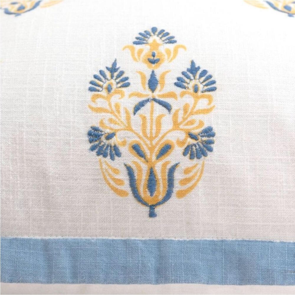Rizzy Home,18"x18"Vintage Square Throw Pillow, Embroidery,Botanical,Blue/Yellow - Picture 4 of 5